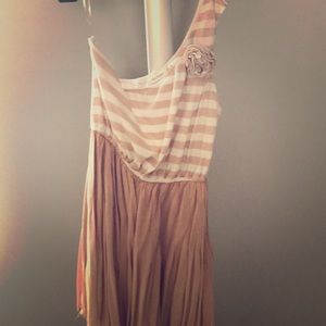 Super cute one shoulder blush dress